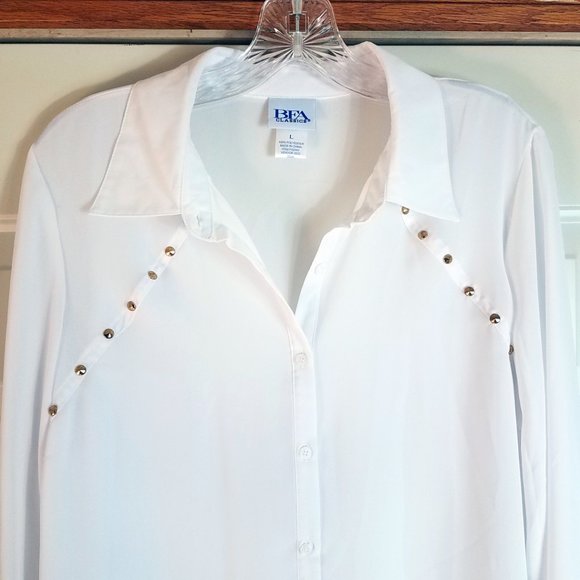 Bea Women's White Button Down Gold Studded Shirt Top Blouse - Picture 2 of 12